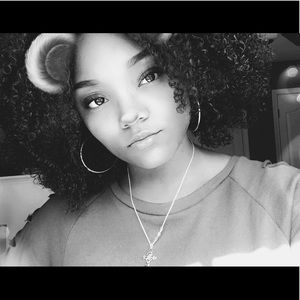 Meet your Posher, Imani